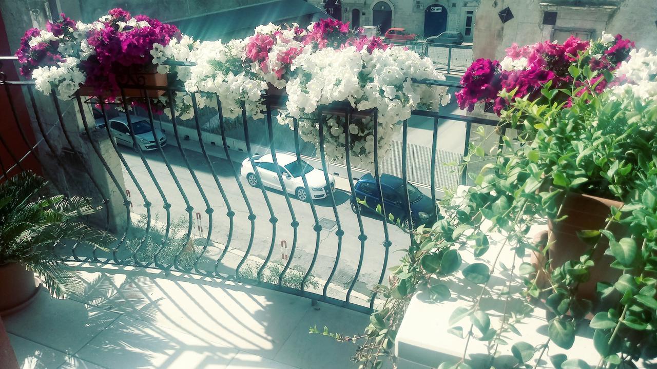 B&B Al Vecchio Borgo Barletta Exterior foto